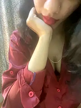 Snapshot of Divyaa69 chatting on 11, 10, 2025 Divyaa69 online show from 11, 10, 2025