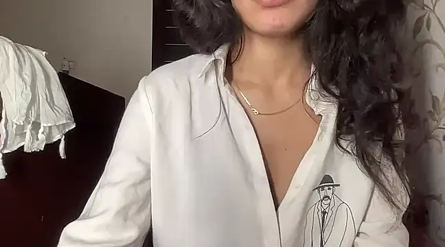 Snapshot of Divyaa69 chatting on 19, 2, 2025 Divyaa69 online show from 19, 2, 2025