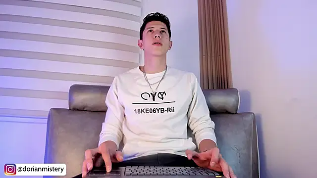 Dorianmistery2322  online show from 18, 2, 2026