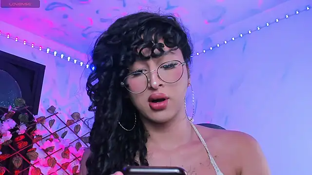 Heka Prudence online show from 28, 1, 2025