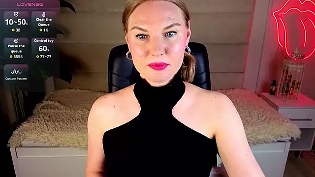Snapshot of Angel_Nikole chatting on 17, 7, 2026 Angel Nikole online show from 17, 7, 2026