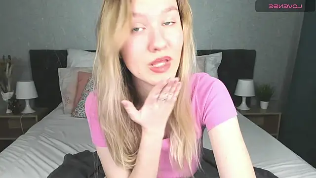Mariel Brown online show from 24, 1, 2025