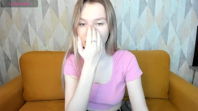 Mariel Brown online show from 23, 1, 2025