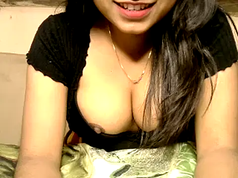 Snapshot of Sanjana_Gupta chatting on 24, 2, 2026 Sanjana Gupta online show from 24, 2, 2026