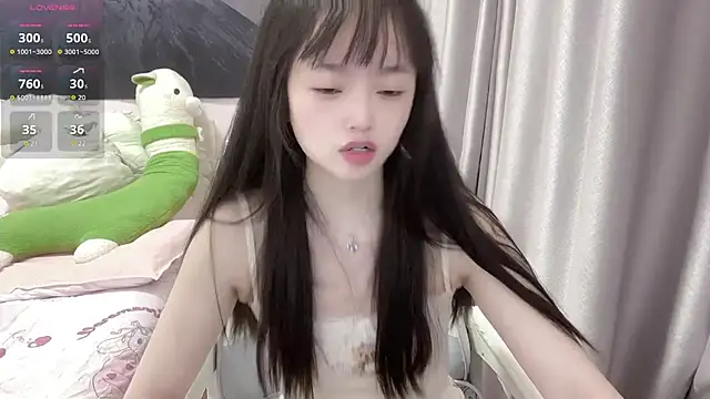 Mia-6688 online show from 4, 10, 2025