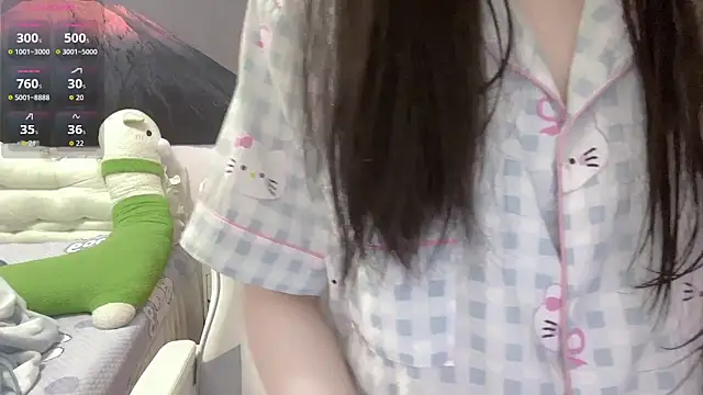 Mia-6688 online show from 21, 9, 2025