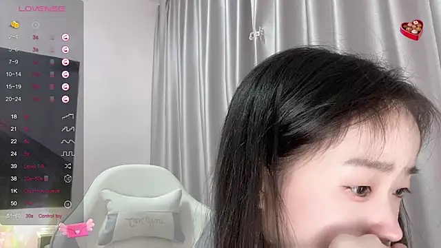Mia-6688 online show from 3, 3, 2025