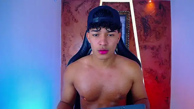jamescurli  online show from 25, 2, 2025