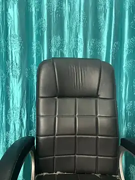 Snapshot of poision51 chatting on 25, 2, 2025 poision51 online show from 25, 2, 2025