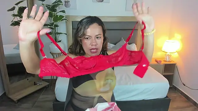 gipsela gomez online show from 19, 2, 2025