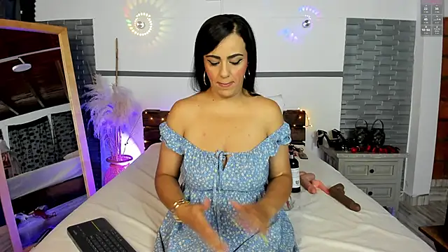 Kimberly lozano online show from 19, 9, 2025