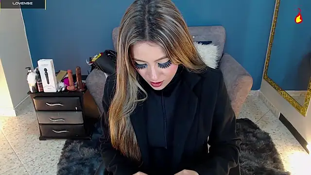 miacarperr1 online show from 9, 3, 2025