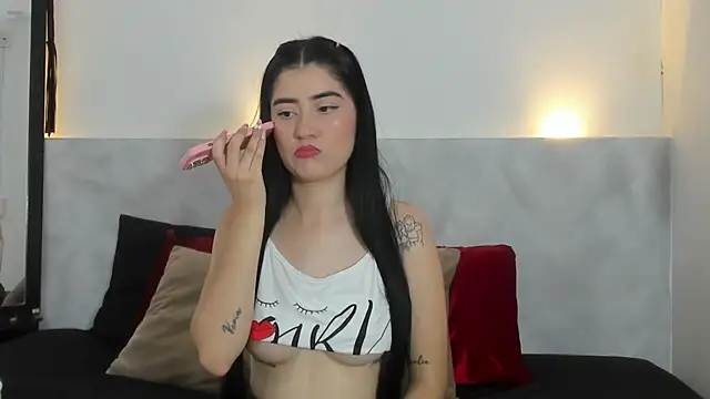 Snapshot of Mariia_Cooper1 chatting on 2, 12, 2024 Mariia Cooper1 online show from 2, 12, 2024