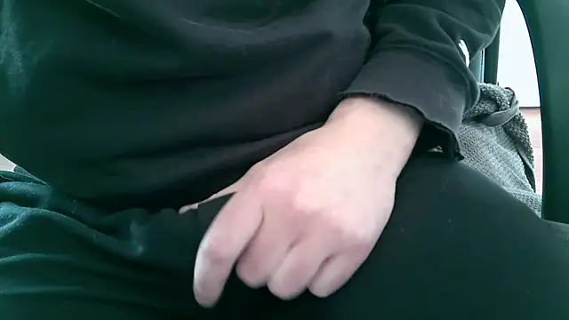 lovedoggy03 online show from 19, 10, 2025