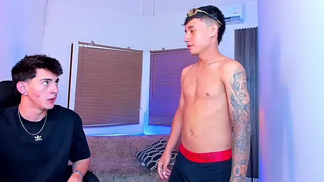 Sexy BoysW online show from 16, 10, 2025