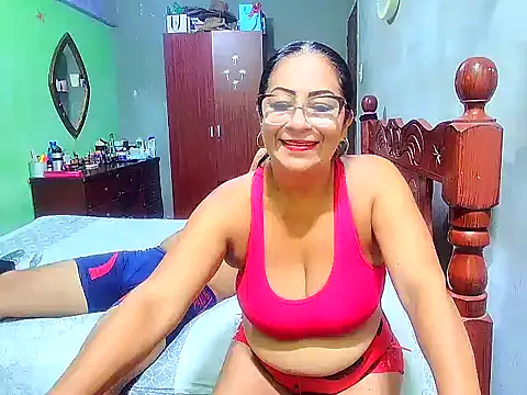 Snapshot of rosi_pamela chatting on 10, 1, 2025 rosi pamela online show from 10, 1, 2025