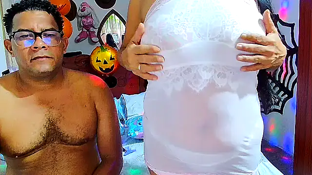 Snapshot of rosi_pamela chatting on 25, 10, 2025 rosi pamela online show from 25, 10, 2025