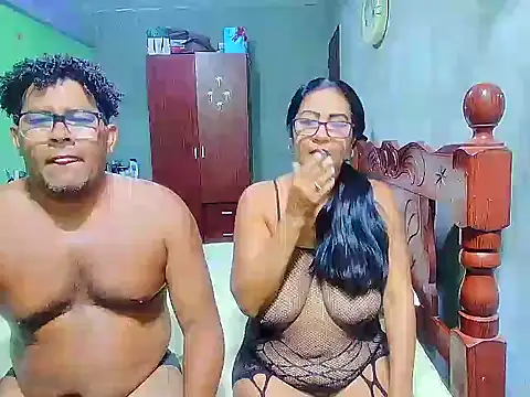 Snapshot of rosi_pamela chatting on 9, 3, 2025 rosi pamela online show from 9, 3, 2025