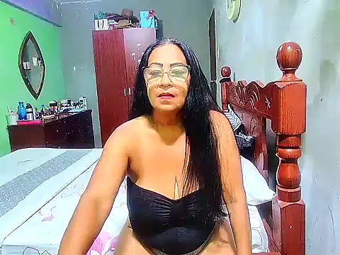 Snapshot of rosi_pamela chatting on 3, 1, 2025 rosi pamela online show from 3, 1, 2025