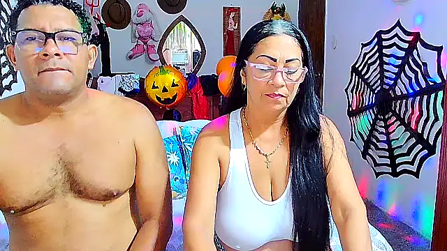 Snapshot of rosi_pamela chatting on 26, 10, 2025 rosi pamela online show from 26, 10, 2025