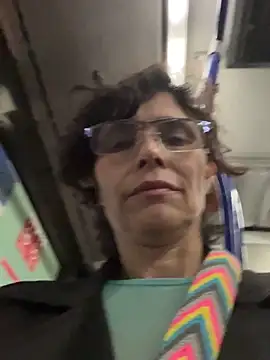 MireyaTorresGu online show from 26, 10, 2025