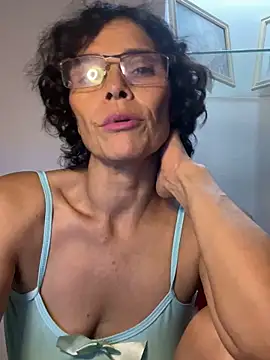 MireyaTorresGu online show from 11, 11, 2025