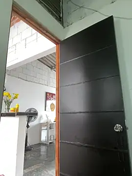 MireyaTorresGu online show from 19, 4, 2026