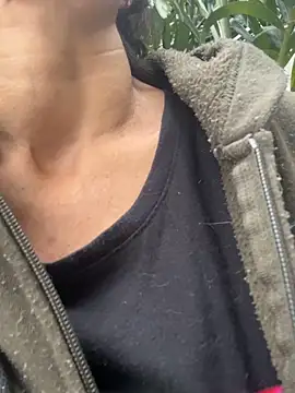 MireyaTorresGu online show from 29, 10, 2025