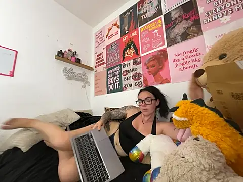 yorkshiregal online show from 24, 7, 2026