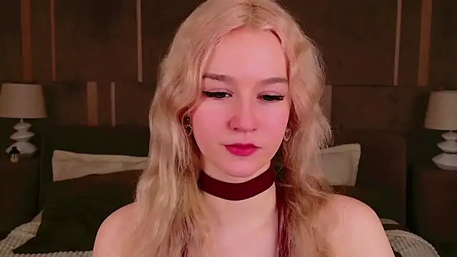 NaomiLoys online show from 22, 3, 2025