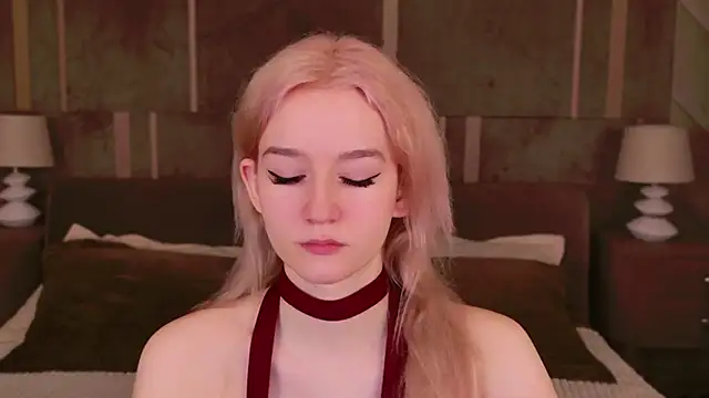 NaomiLoys online show from 16, 3, 2025