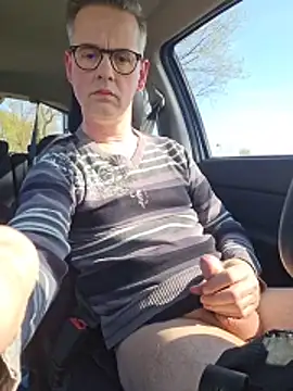 Hectorthyssen1 online show from 15, 4, 2026