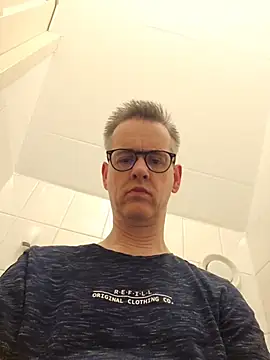 Snapshot of Hectorthyssen1 chatting on 9, 6, 2026 Hectorthyssen1 online show from 9, 6, 2026