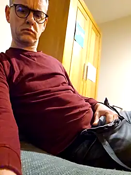 Hectorthyssen1 online show from 14, 2, 2025