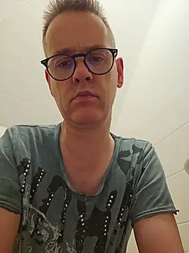 Snapshot of Hectorthyssen1 chatting on 21, 6, 2026 Hectorthyssen1 online show from 21, 6, 2026