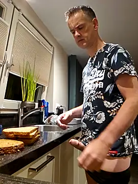 Hectorthyssen1 online show from 9, 9, 2025