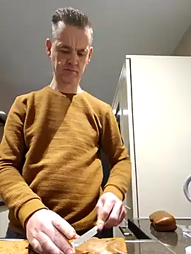 Hectorthyssen1 online show from 5, 2, 2025