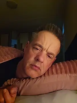 Hectorthyssen1 online show from 5, 4, 2026