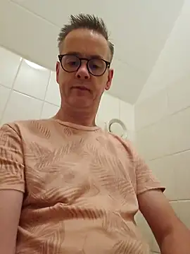 Snapshot of Hectorthyssen1 chatting on 18, 7, 2026 Hectorthyssen1 online show from 18, 7, 2026