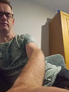 Snapshot of Hectorthyssen1 chatting on 9, 7, 2026 Hectorthyssen1 online show from 9, 7, 2026