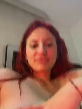 Mia Hoffmann online show from 7, 12, 2024