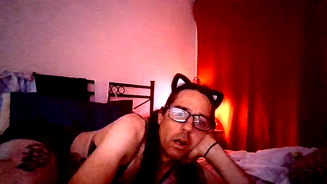 Snapshot of ingrid1982 chatting on 6, 4, 2026 ingrid1982 online show from 6, 4, 2026