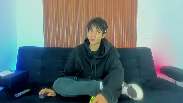 Zacktk7 online show from 17, 2, 2025