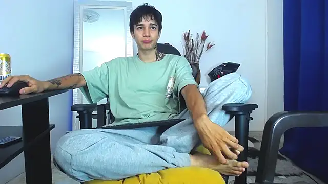 Zacktk7 online show from 3, 2, 2025