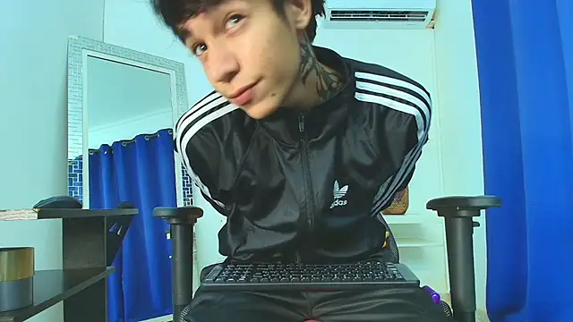 Zacktk7 online show from 19, 2, 2025