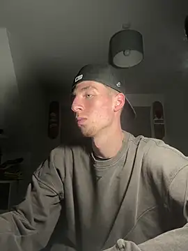 MikesWood21 online show from 2, 12, 2024
