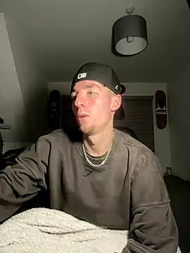 MikesWood21 online show from 5, 12, 2024