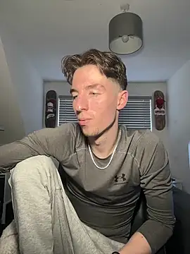 MikesWood21 online show from 18, 3, 2025