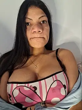 Snapshot of charllottebrasilian chatting on 4, 7, 2026 charllottebrasilian online show from 4, 7, 2026