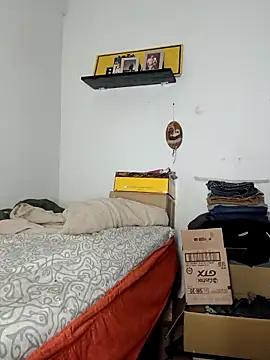 jhonyhot9292 online show from 28, 2, 2026